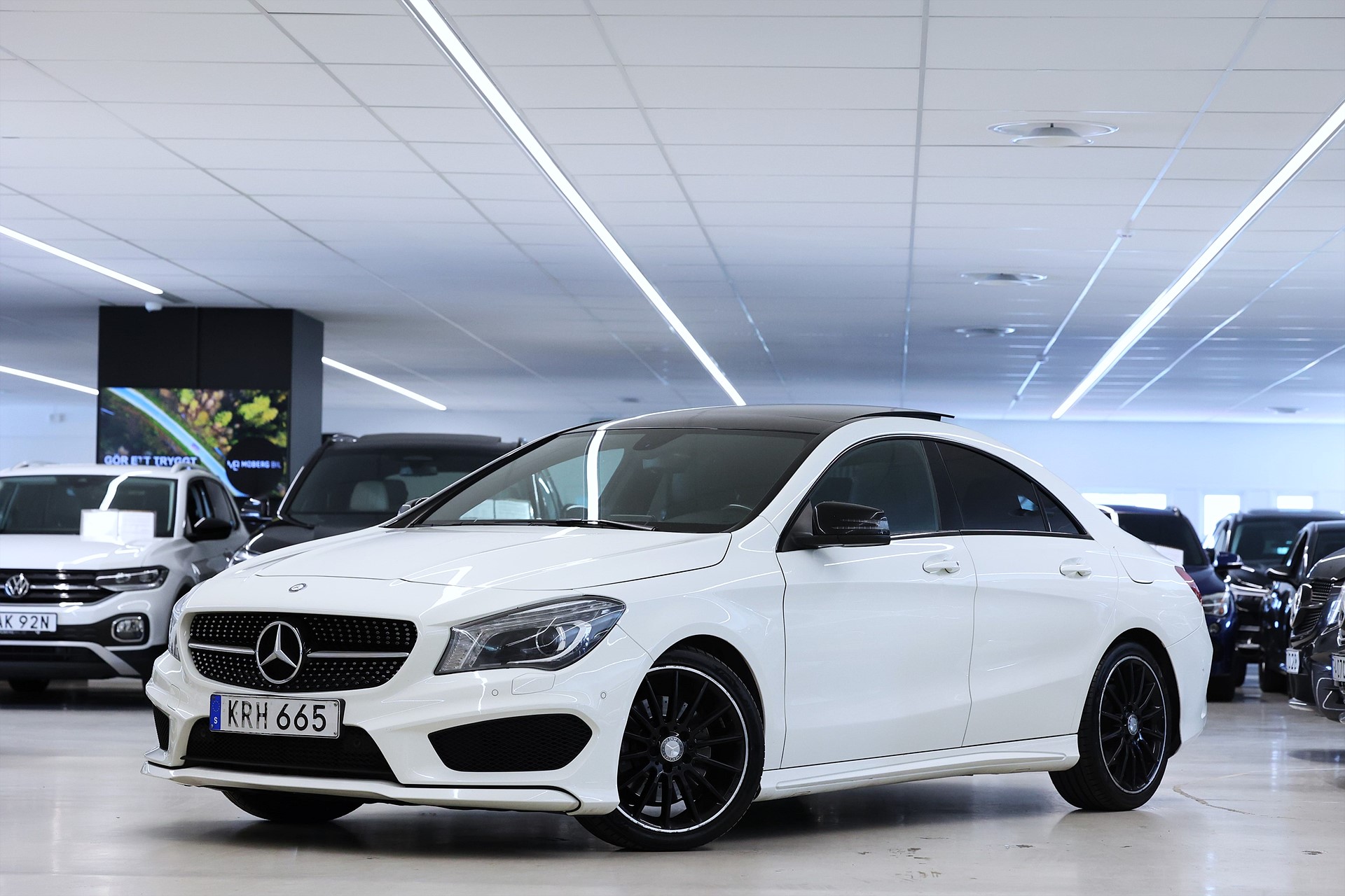 Mercedes-Benz CLA 220 CDI 170hk AMG Sport Pano B-kamera Navi