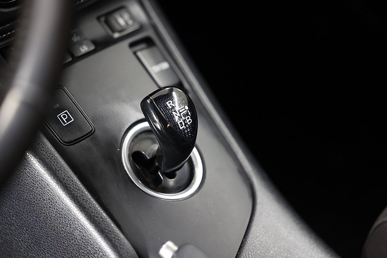 Toyota Auris Hybrid Comfort B-kamera Årskatt 360:- LEASBAR