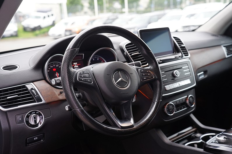 Mercedes-Benz GLE 400 4M Coupé 333hk Sport Edt. Värmare 360-kamera