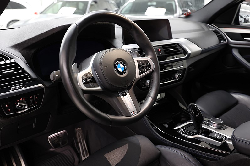 BMW X4 xDrive 20d 190hk M Sport Cockpit Hifi Shadow Line Drag
