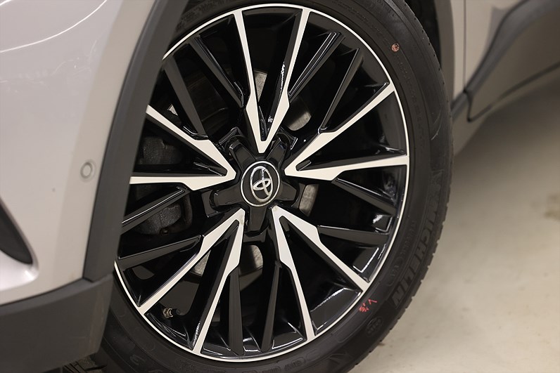 Toyota C-HR 1.8 HSD Executive Teknik JBL 360:- Årsskatt