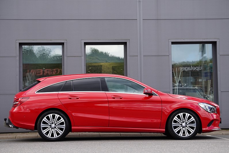 Mercedes-Benz CLA 200 d 4M Shooting Brake Progressive Backkamera