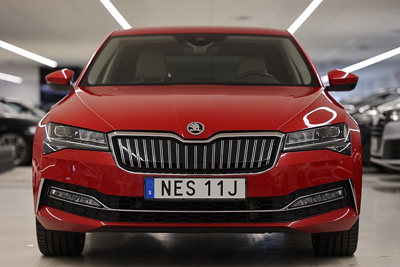 Skoda Superb iV PHEV 218hk L&K Business Adventure Edt. Värmare