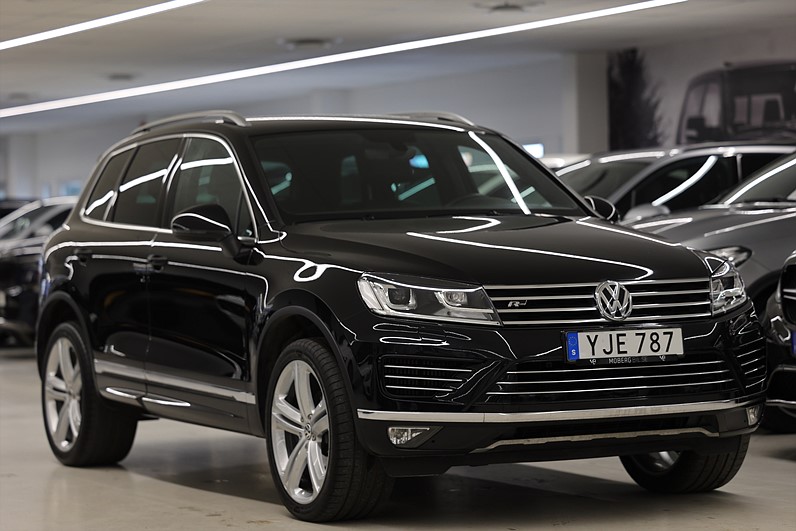 Volkswagen Touareg 3.0 TDI 4M 204hk R-Line Skinn Drag Design