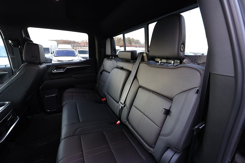 Chevrolet Silverado 1500 High Country 1878:- Årsskatt BOSE