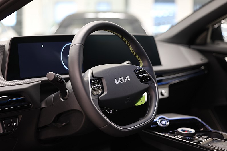 Kia EV6 GT AWD 585hk HUD 360° Meridian Taklucka Drag LEASBAR