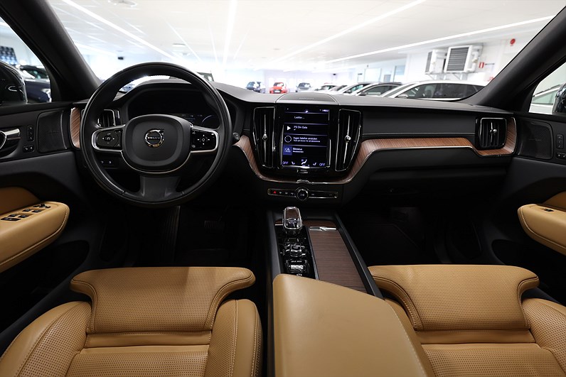 Volvo XC60 T6 AWD Recharge 340hk Inscription Pano H/K LEASBAR