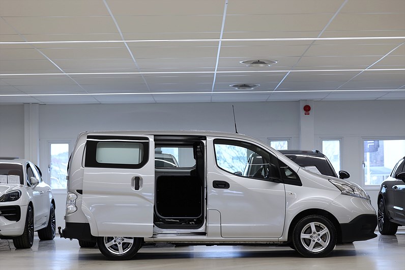 Nissan e-NV200 24 kWh 109hk Dubbla Sidodörr Drag 3655MIL