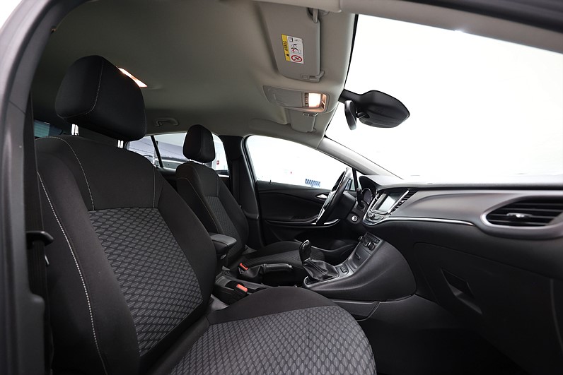 Opel Astra 1.4 125hk Enjoy PDC Carplay Rattvärme