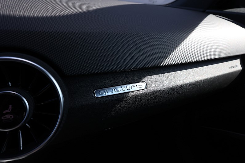 Audi TT RS 2.5 TFSI Coupé 400hk Q Nardo Grey B&O Matrix LED Sv-såld