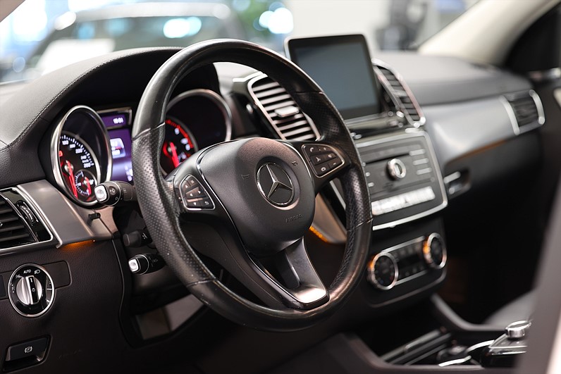 Mercedes-Benz GLE Coupé 350d 4M AMG Night Pano H/K Keyless Drag