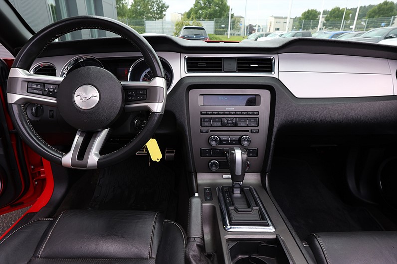 Ford Mustang 3.7 V6 Cabriolet Soft-top Skinn 7510MIL