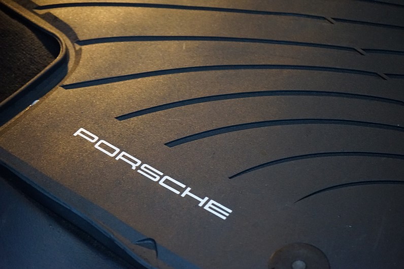 Porsche Cayenne Diesel 262hk Platinum Edt Sport Chrono BOSE