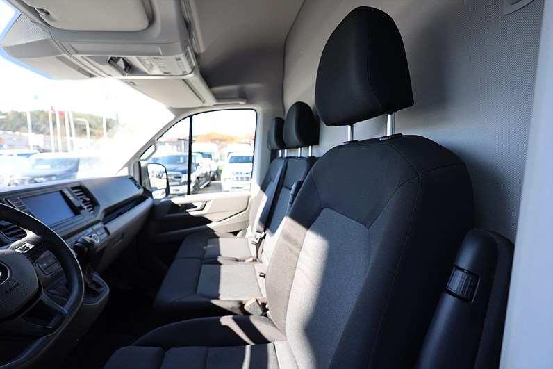 Volkswagen Crafter 2.0 TDI 140hk L2H2 Värmare Drag LEASBAR