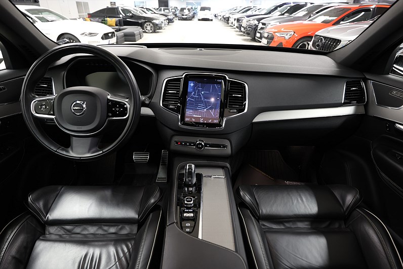 Volvo XC90 T8 AWD TwEn 407hk R-Design 7-SITS Pano