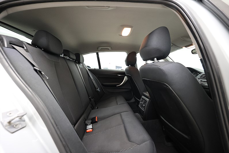 BMW 120d 5dr 184hk Automat Drag Årskatt 1103:-