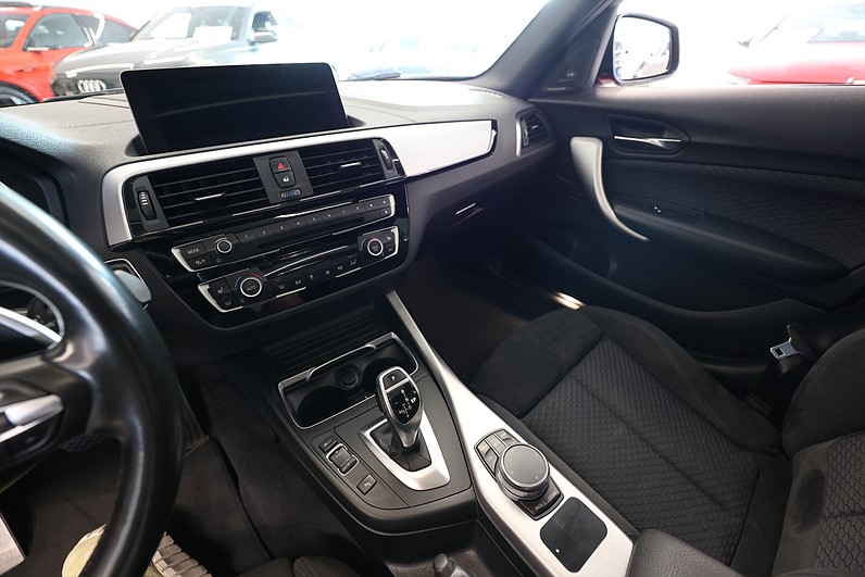 BMW M140i xDrive 340hk M Sport Taklucka H/K Navi Keyless