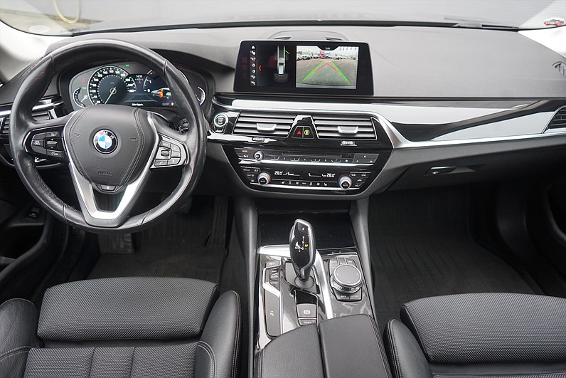 BMW 520d xDrive Touring 190hk Sport Line B-kamera
