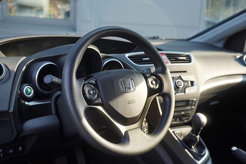 Honda Civic 1.4 i-VTEC 5dr 100hk 3895MIL Årsskatt 756 SEK