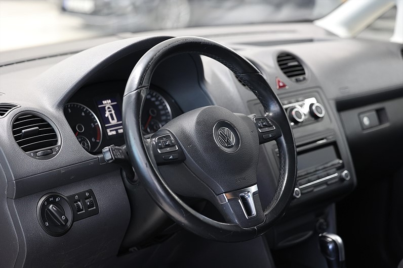 Volkswagen Caddy 1.6 TDI 102hk V-inrett Värmare Drag LEASBAR