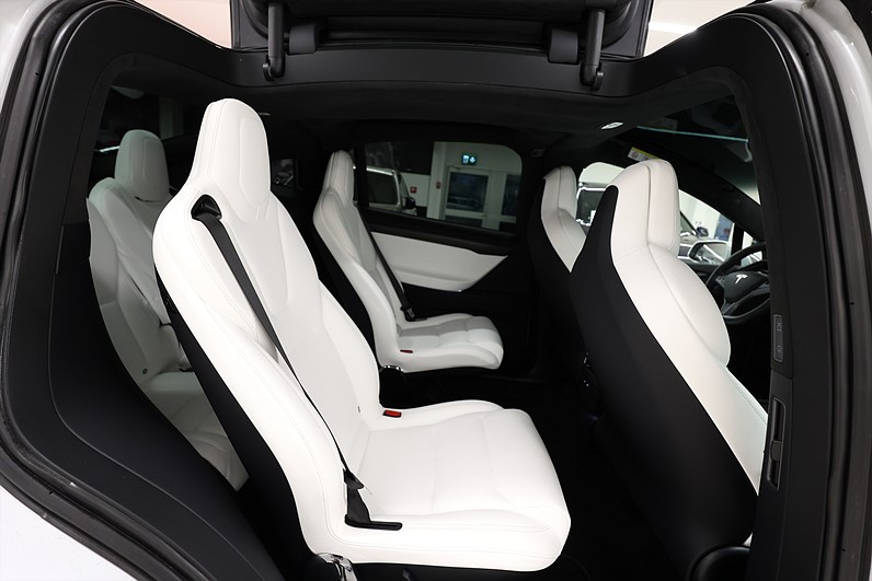 Tesla Model X Performance AWD Ludicrous+ 6-sits Premium