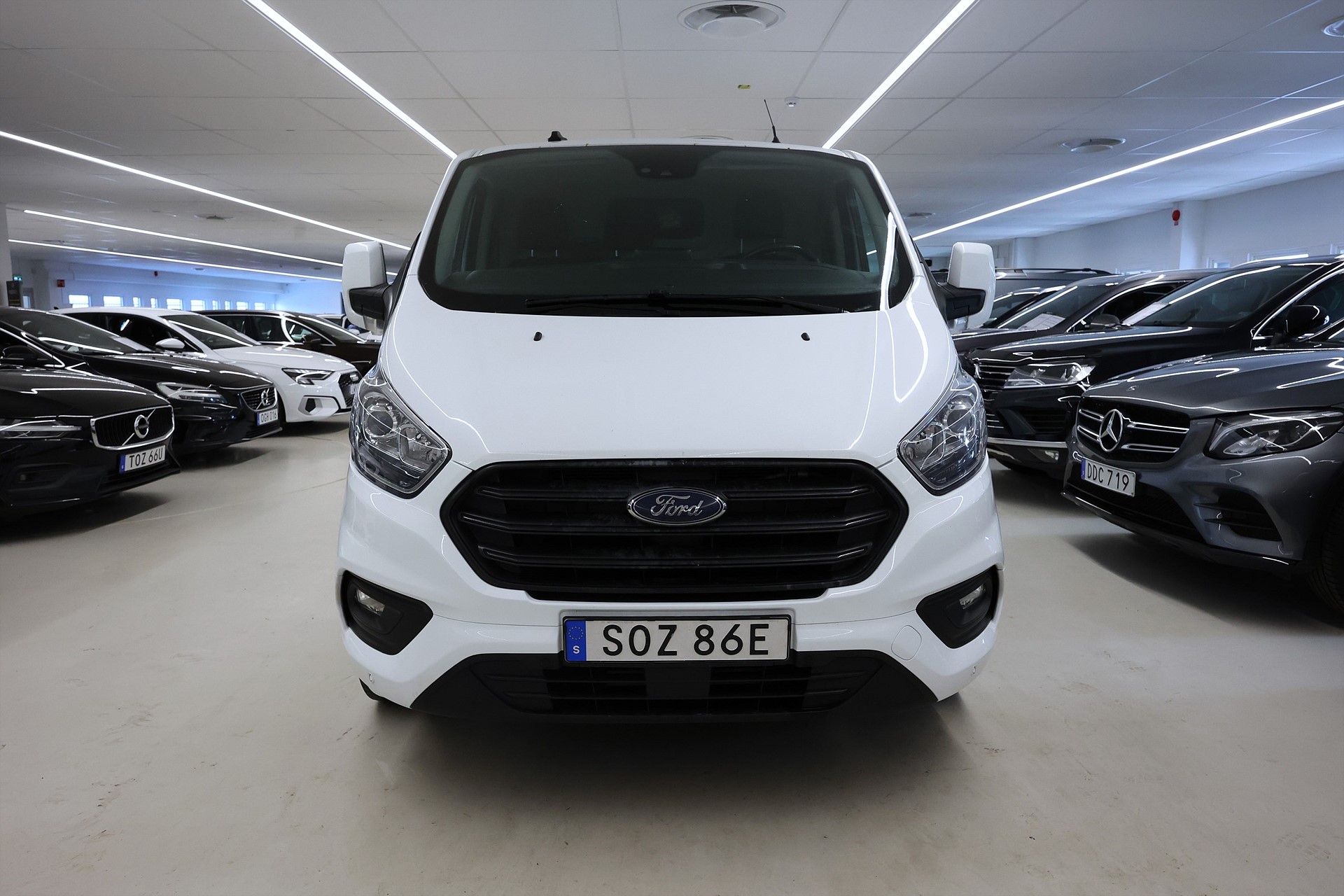 Ford Transit Custom 280 2.0 130hk Värmare B-kamera Carplay