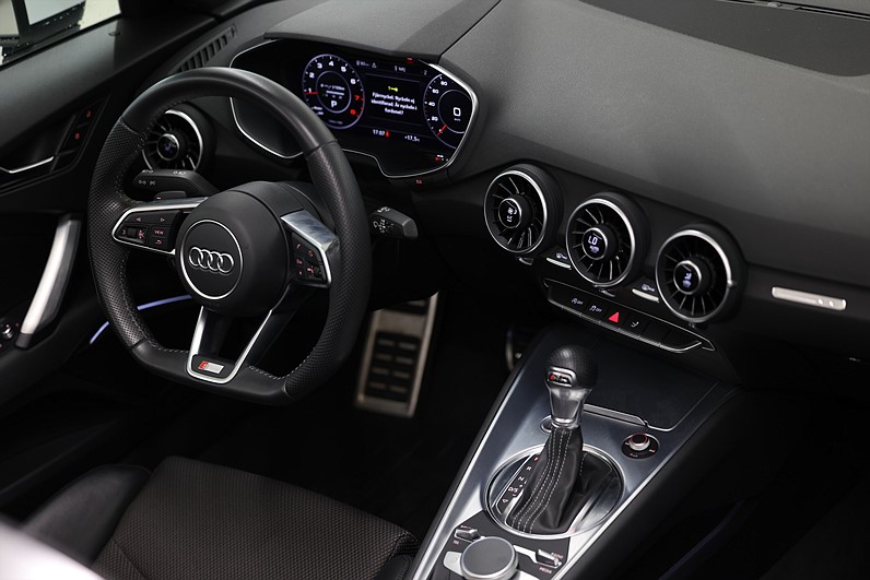Audi TT 1.8 TFSI Roadster 180hk S-line B&O Cockpit 2559MIL