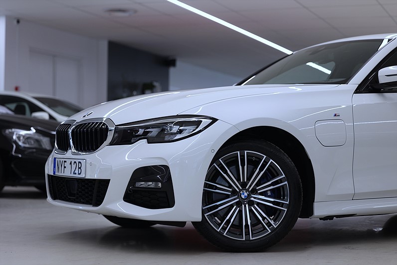 BMW 330e Sedan M Sport Värmare Navi Hifi Årskatt 360:-