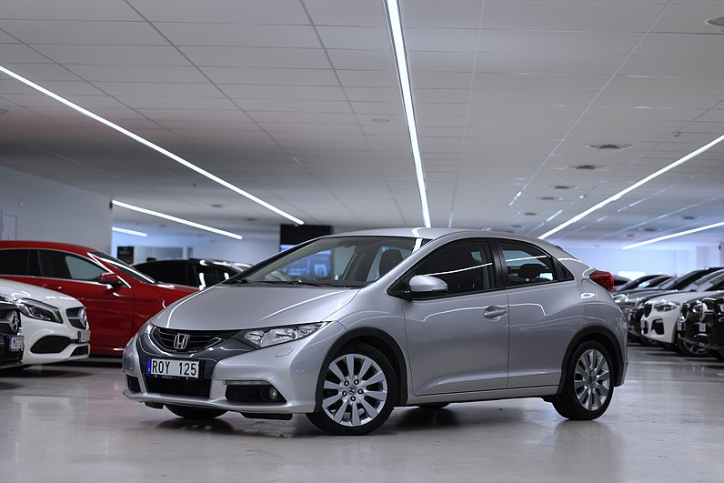 Honda Civic 2.2 i-DTEC 5dr 150hk Sport B-kamera 1311kr Årsskatt