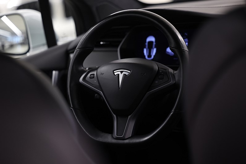 Tesla Model X Performance AWD 611hk Ludicrous 7-SITS MOMS