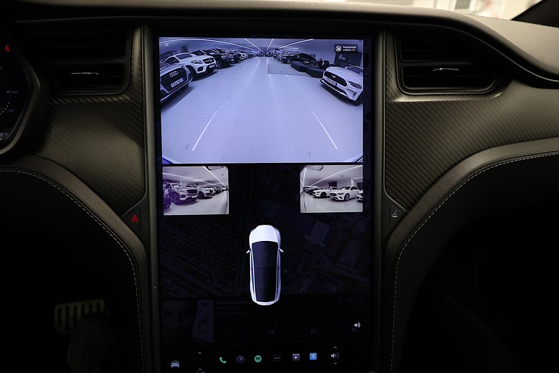 Tesla Model X Performance AWD 611hk Ludicrous 7-SITS MOMS