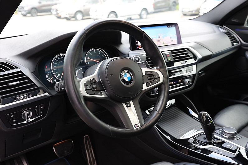 BMW X4 xDrive 30i 252hk M Sport X H/K Pano Keyless Navi 360-kamera