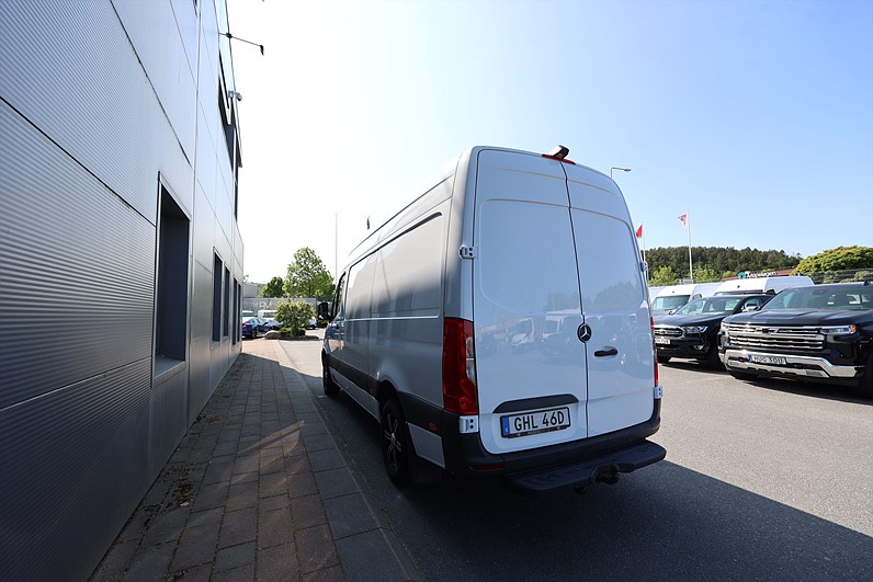 Mercedes-Benz Sprinter 316 CDI L2H2 Skinn Drag Värmare LEASBAR