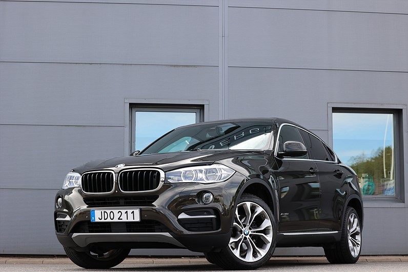 BMW X6 xDrive 30d 258hk Taklucka H/K HUD Night Vision Värmare Drag