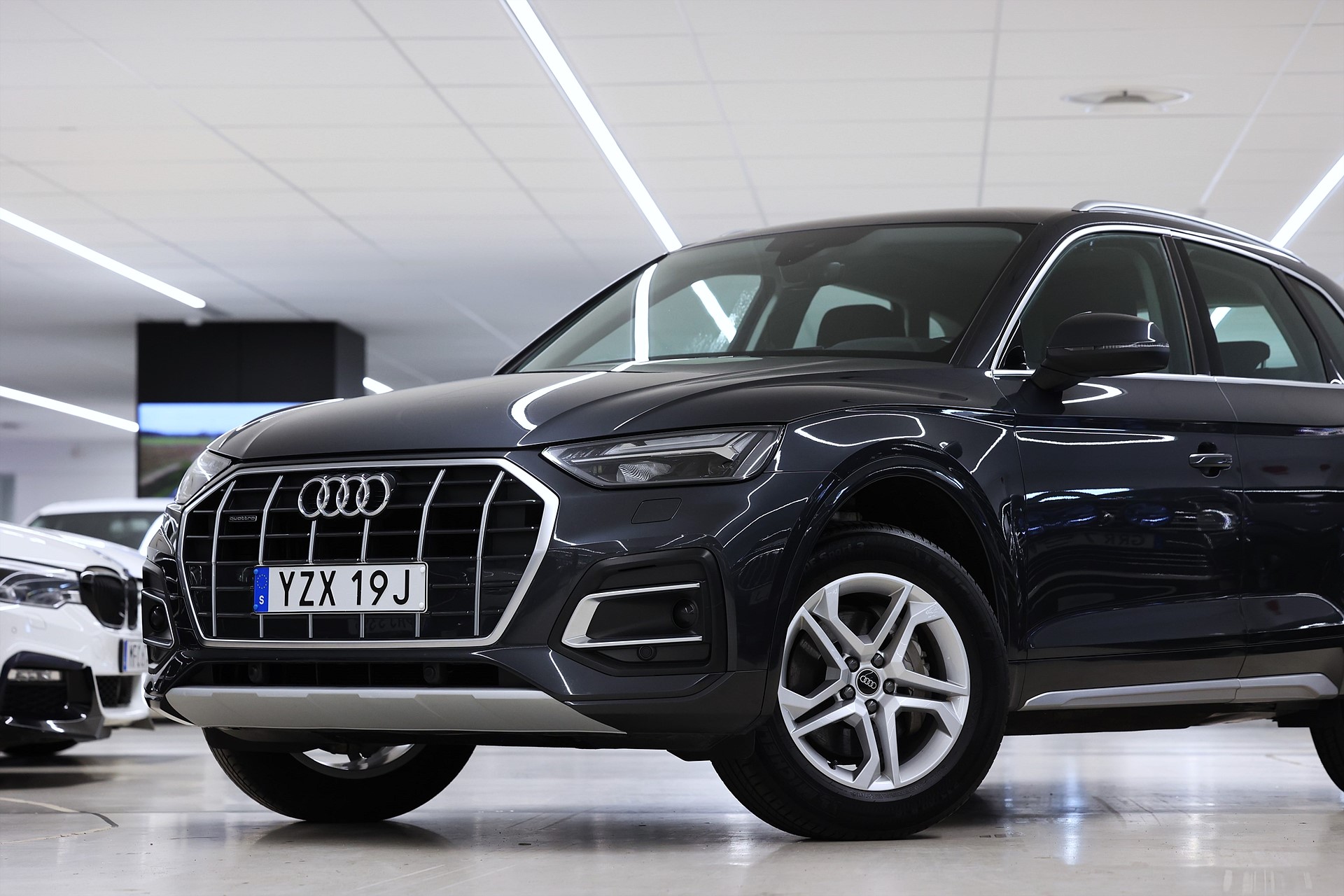 Audi Q5 40 TDI Quattro 204hk Proline Advanced Värmare Drag Carplay