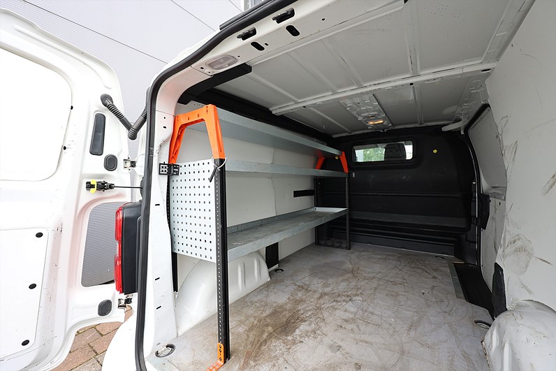 Citroën Jumpy 2.0 BlueHDI 120hk L2 Värmare Drag MOMS