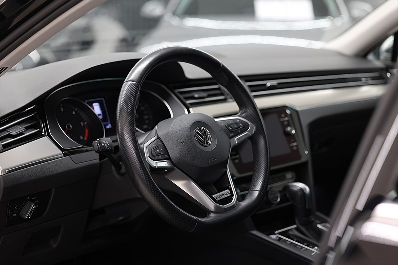 Volkswagen Passat Alltrack 2.0 TDI 4M 190hk Navi Keyless Värmare Drag