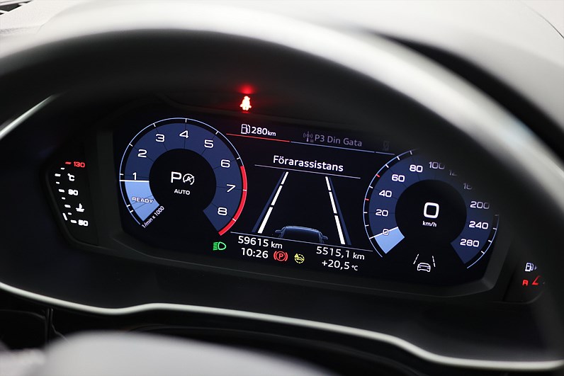 Audi Q3 40 TFSI Q 190hk S-Line Optik Cockpit Värmare
