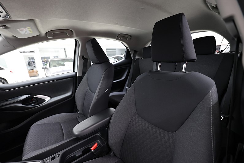 Toyota Yaris 1.5 Hybrid Active Backkamera 360kr Årsskatt LEASBAR