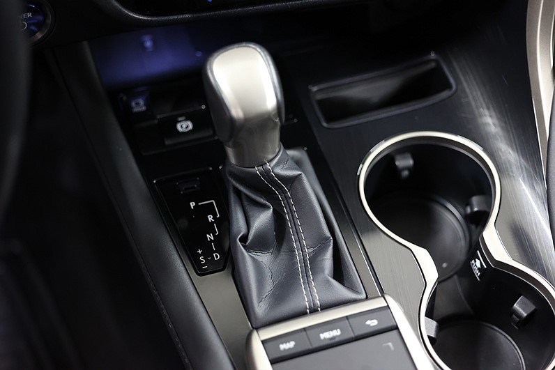 Lexus RX 450h AWD 313hk Executive Teknik HUD Keyless Skinn