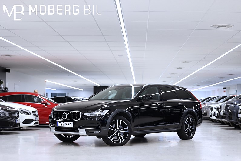 Volvo V90 Cross Country T5 AWD 250hk Momentum Drag Värmare PDC