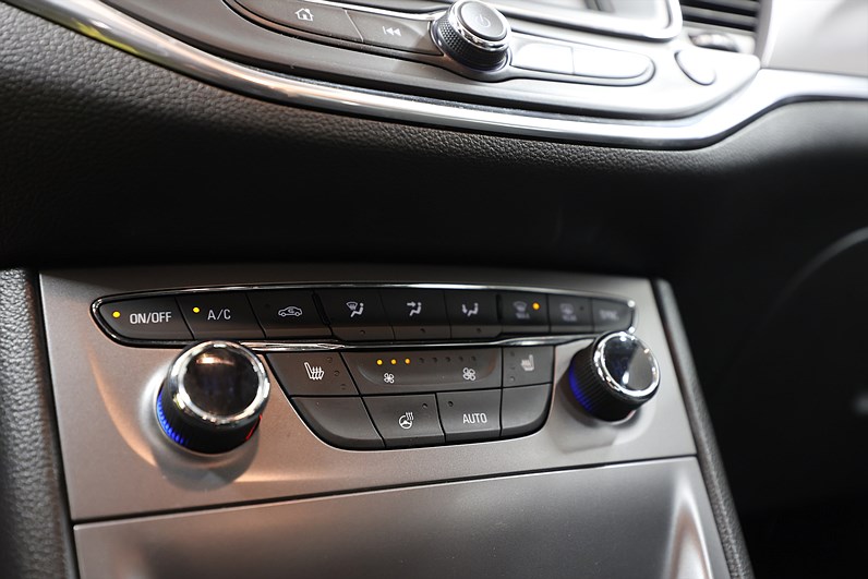 Opel Astra 1.4 Turbo 125hk Enjoy Pluspaket PDC Carplay
