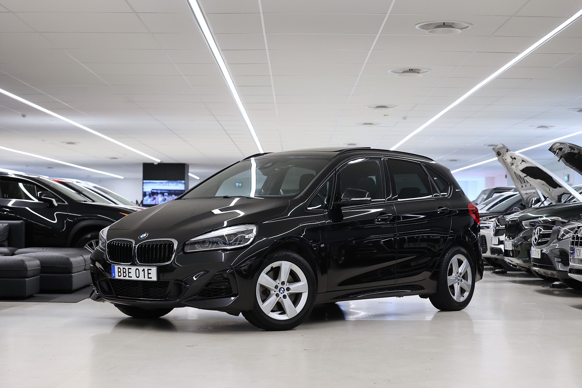 BMW 225xe Active Tourer 224hk M Sport Pano HUD Hifi B-kamera