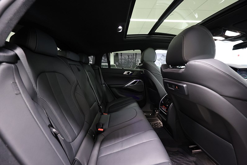 Bmw X6 xDrive 40i 333hk Innovation Edition Pano H/K HUD 360° Display Key