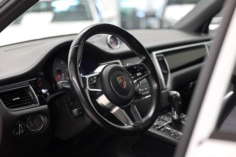 Porsche Macan 3.0 S Diesel 258hk Sport Chrono Pano Navi