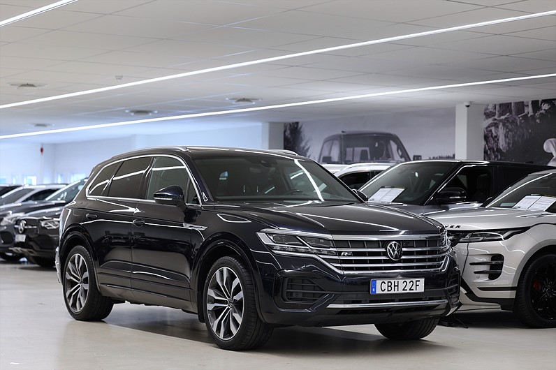 Volkswagen Touareg V6 TDI 4M 286hk R-Line Executive Pano Drag MOMS
