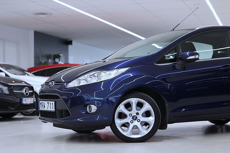 Ford Fiesta 1.25 5dr 82hk 6146Mil Årskatt 756:- Ny kamrem