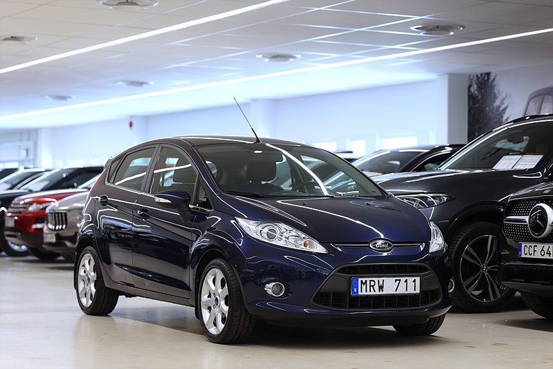Ford Fiesta 1.25 5dr 82hk 6146Mil Årskatt 756:- Ny kamrem