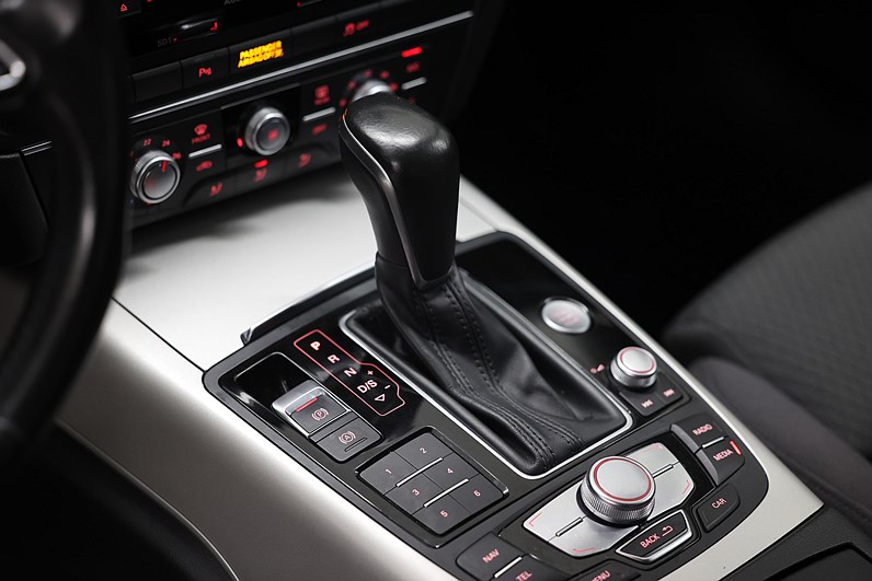 Audi A6 Sedan 2.0 TDI Quattro 190hk S-Line Sports Värmare Drag