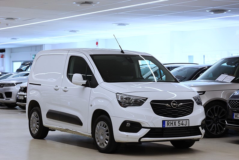 Opel Combo Cargo 1.5 130hk Premium pack V-inrett Värmare MOMS